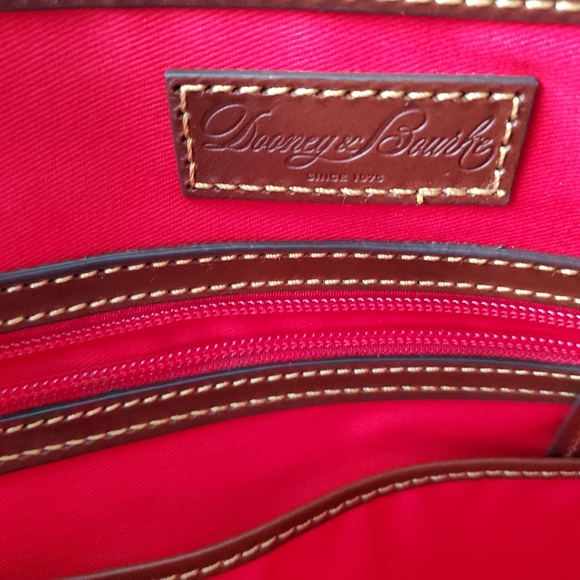 BUNDLE DOONEY AND BOURKE WOMEN'S PURSES - Picture 4 of 7